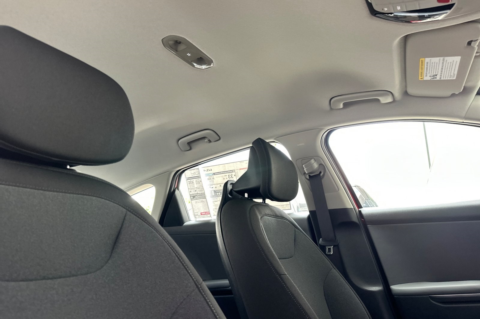 2025 Kia K4 LXS photo 12