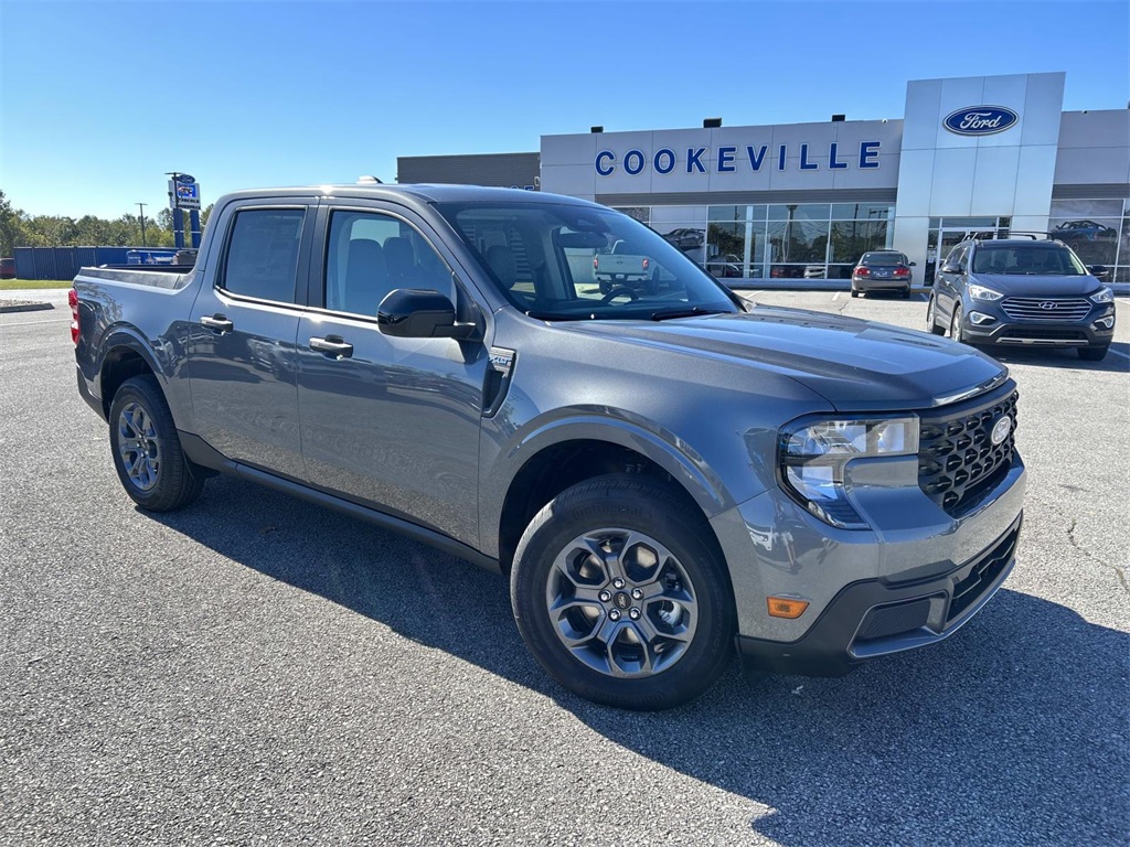 2025 Ford Maverick XLT photo 2