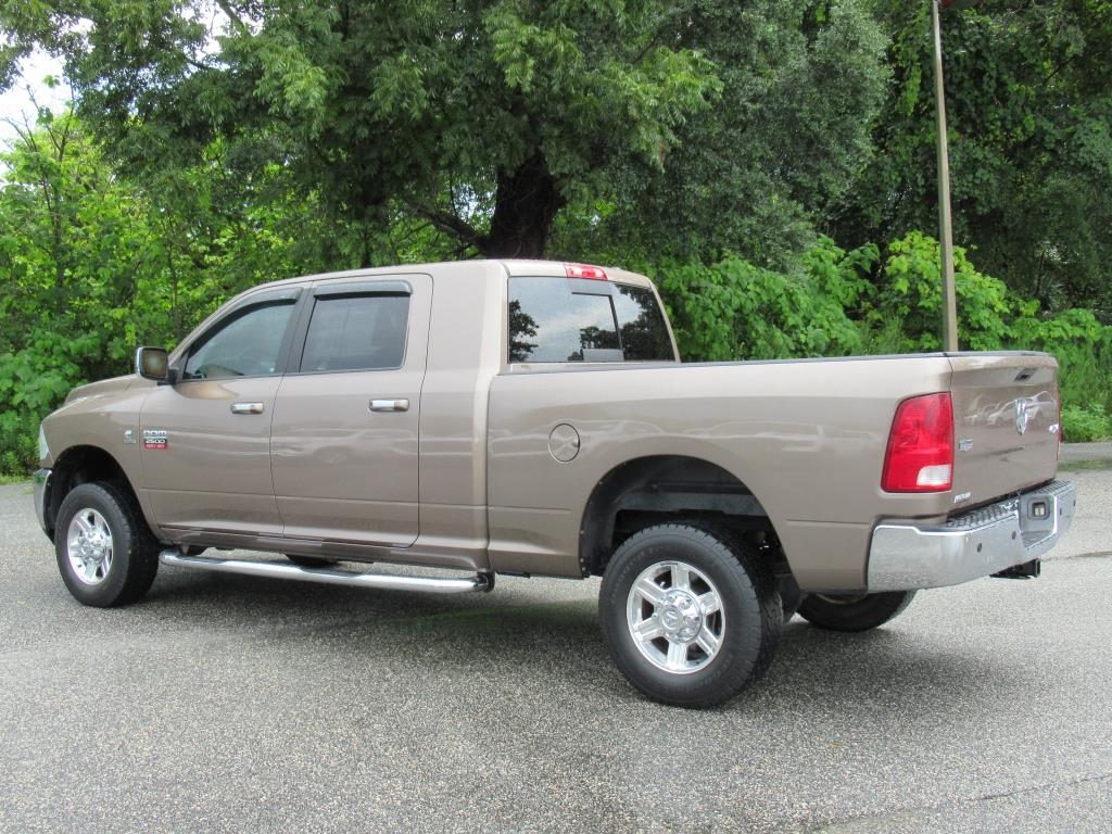 2010 Ram 2500 Laramie photo 3