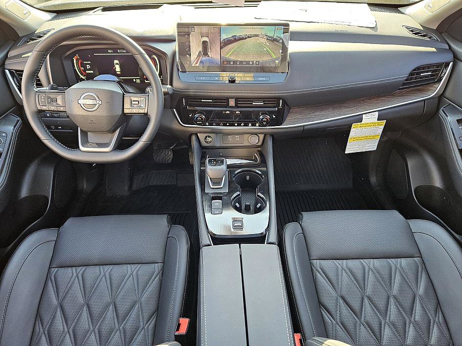 2025 Nissan Rogue Platinum photo 11