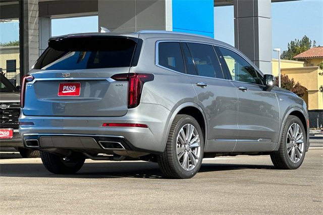 2024 Cadillac XT6 Premium Luxury photo 2
