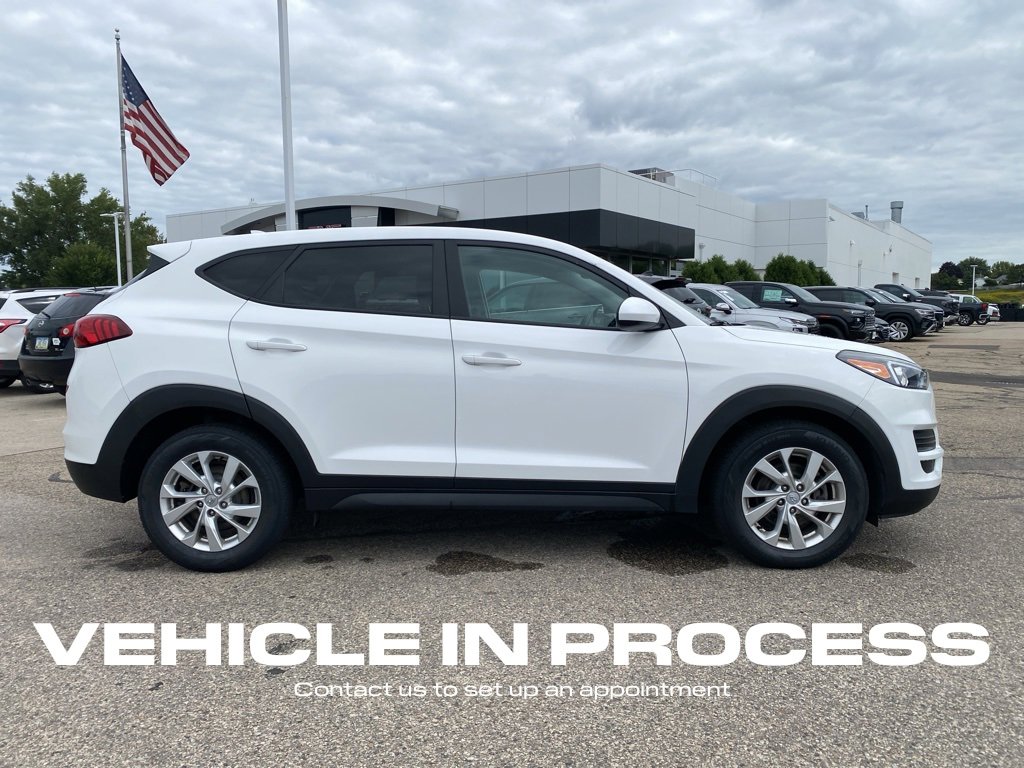2019 Hyundai Tucson SE photo 3