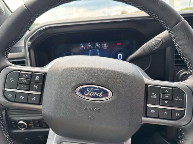 2025 Ford F-350 photo 31