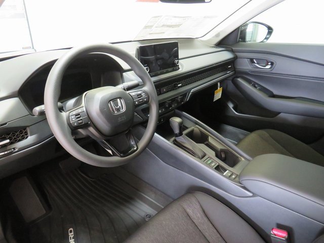 2025 Honda Accord SE photo 3