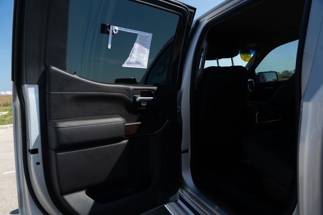 2020 Gmc Sierra 1500 SLT photo 18