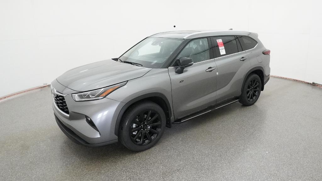 2026 Toyota Highlander Limited's photo