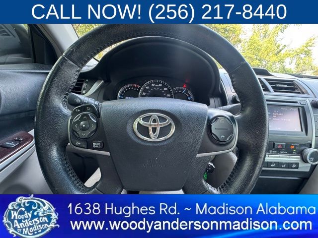2013 Toyota Camry XLE photo 6