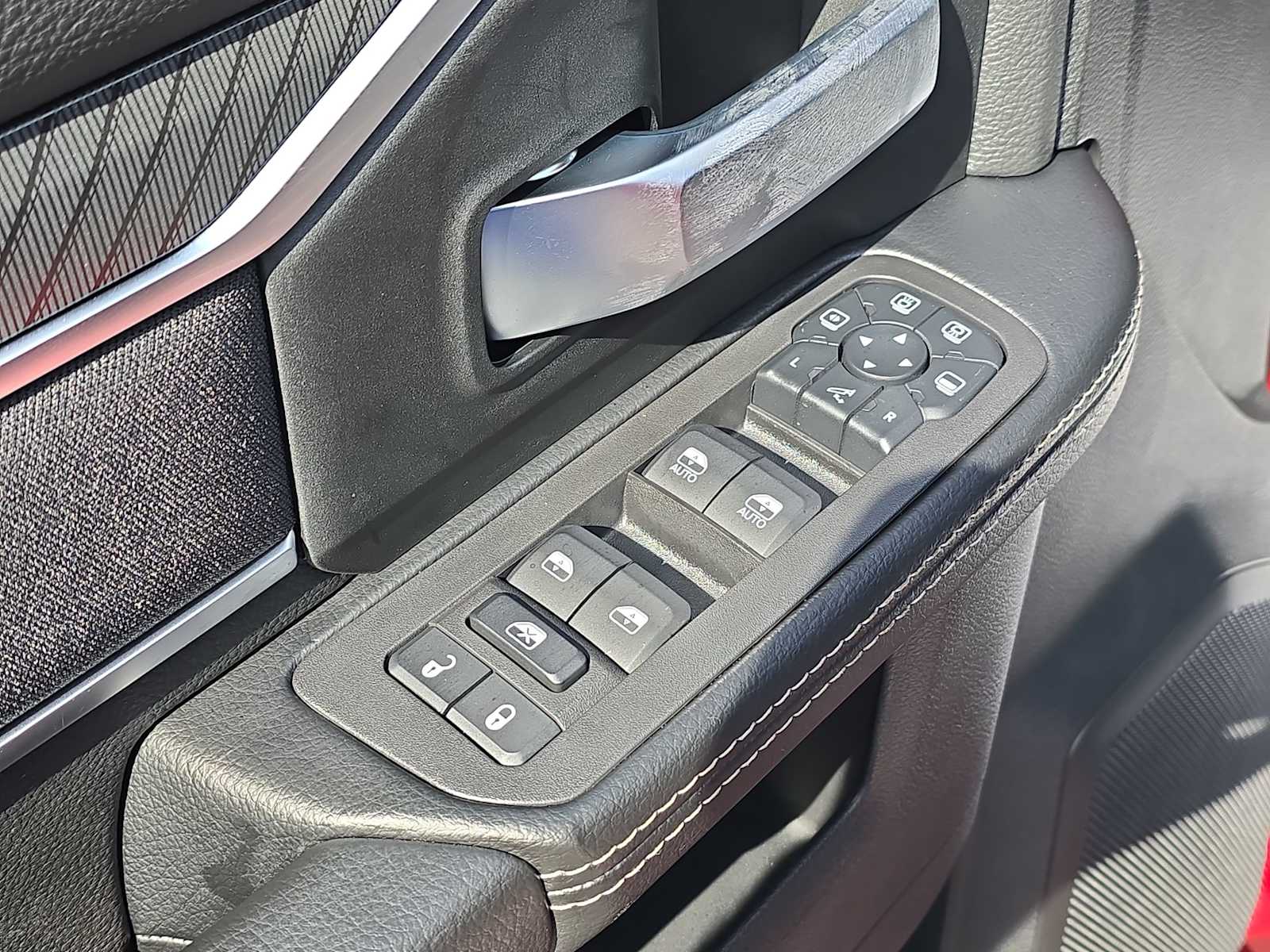 2025 Ram 2500 Big Horn photo 18