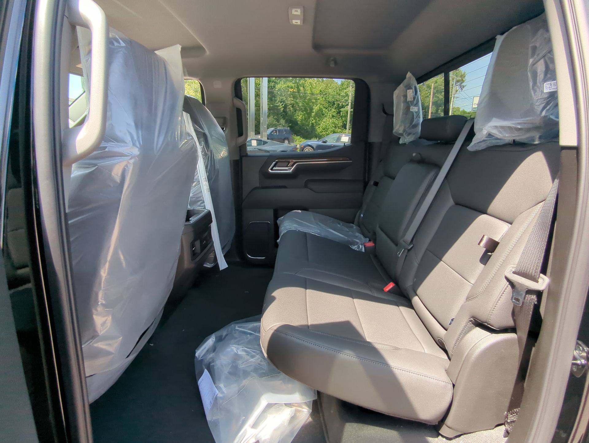 2025 Chevrolet Silverado 1500 LT Trail Boss photo 17