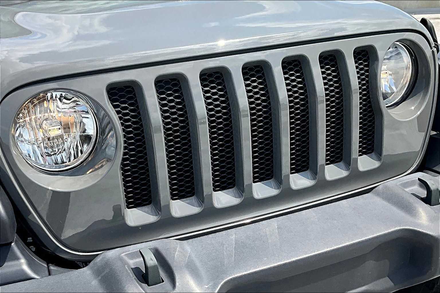 2021 Jeep Wrangler Unlimited Sport photo 28