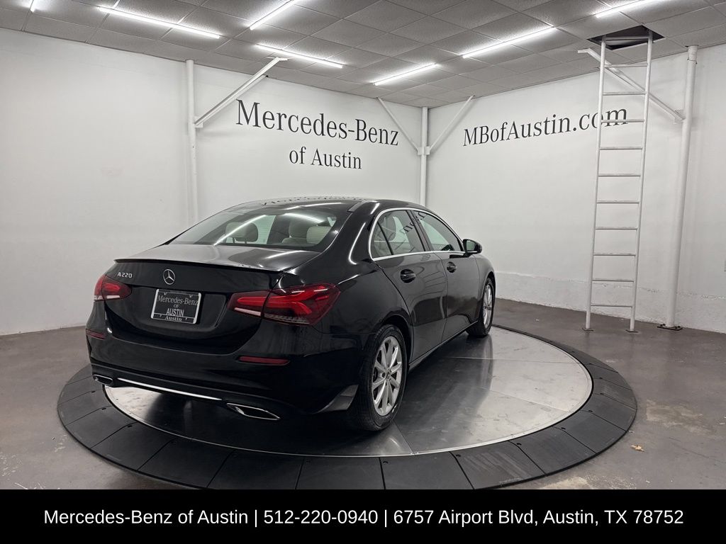 2019 Mercedes Benz A 220 photo 4