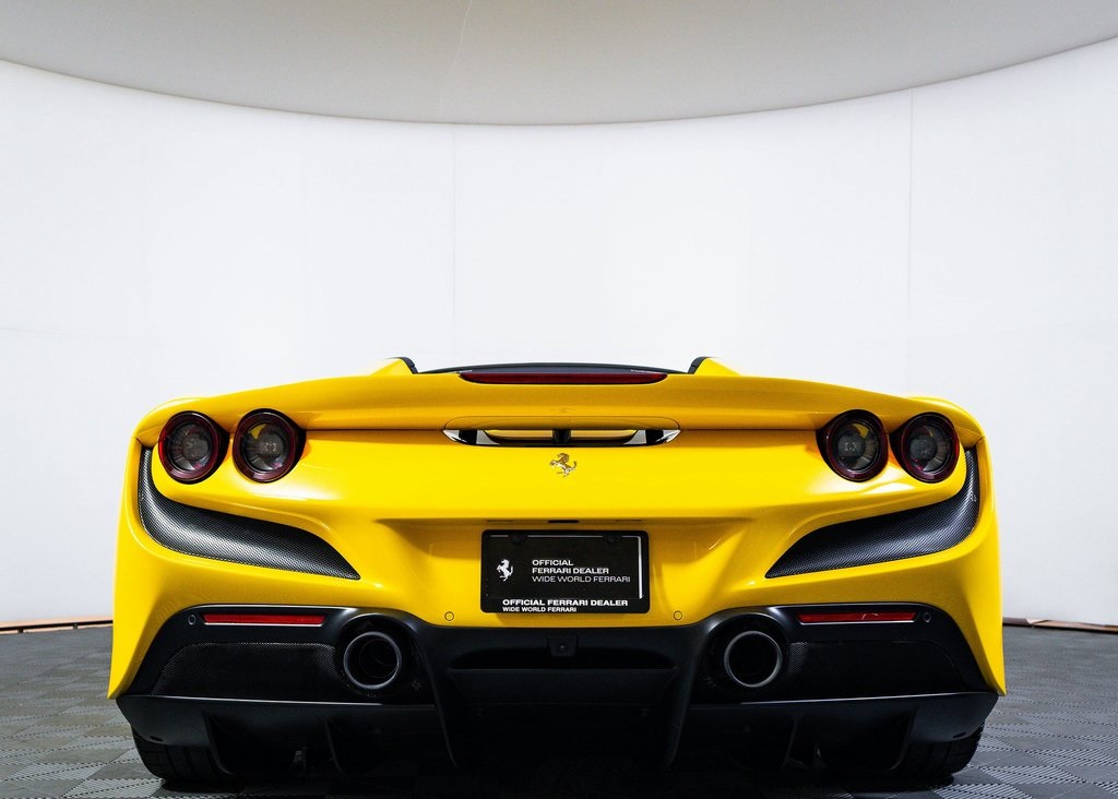 2022 Ferrari F8 Spider Base photo 9