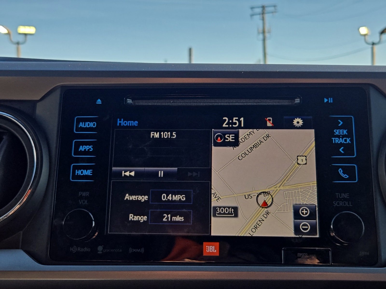 2019 Toyota Tacoma V6 4x4 photo 4