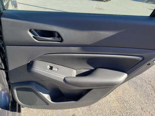 2025 Nissan Altima S photo 14