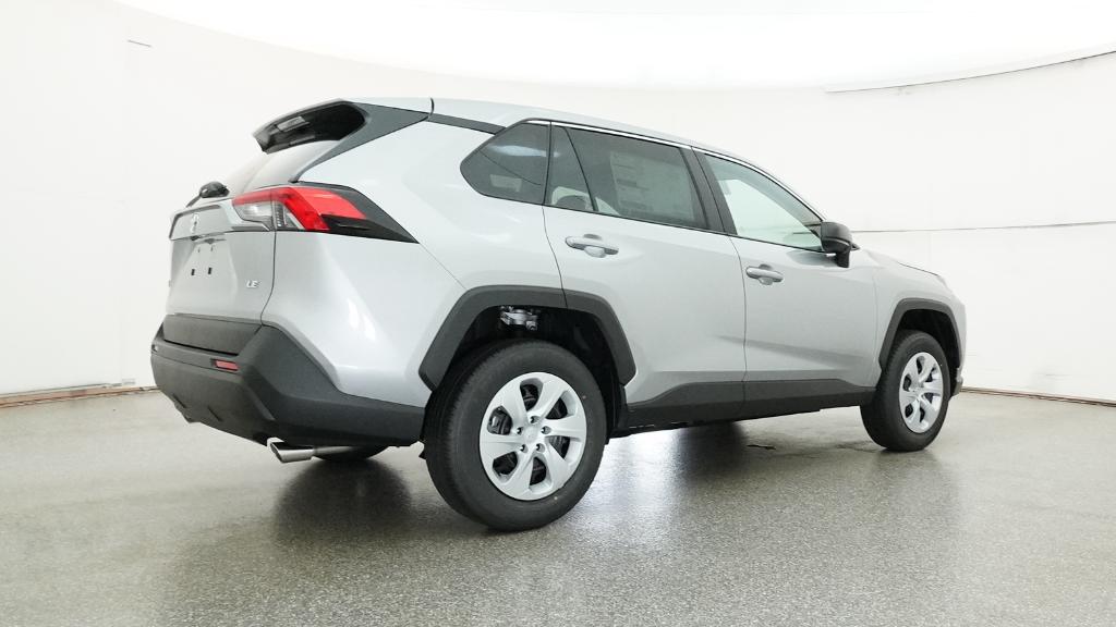 2025 Toyota RAV4 LE photo 21