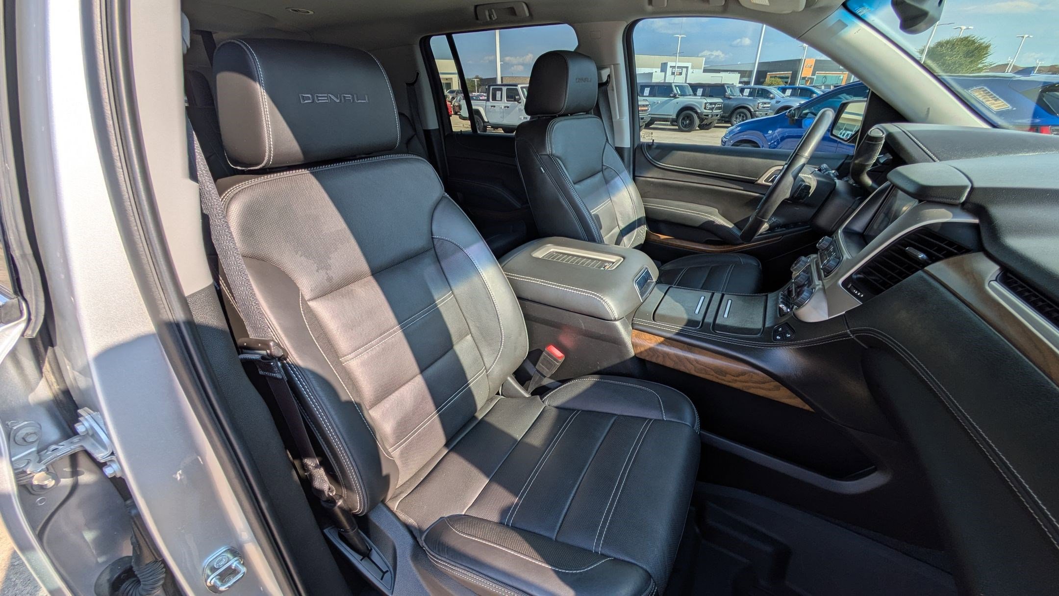 2020 Gmc Yukon XL Denali photo 30