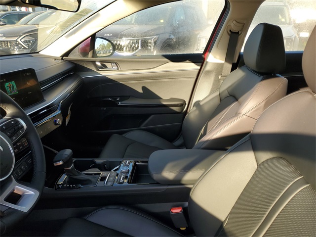 2025 Kia K5 EX photo 9