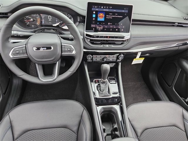 2026 Jeep Compass Latitude Altitude photo 7