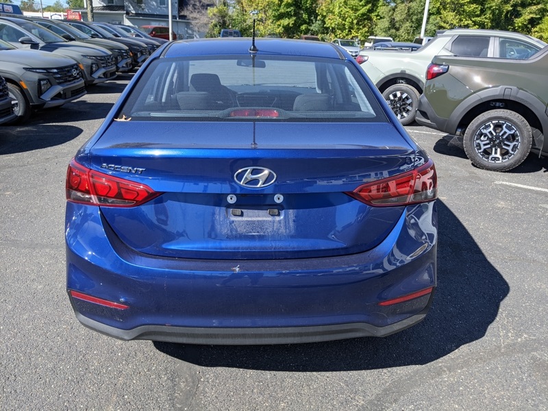 2020 Hyundai Accent SE photo 3