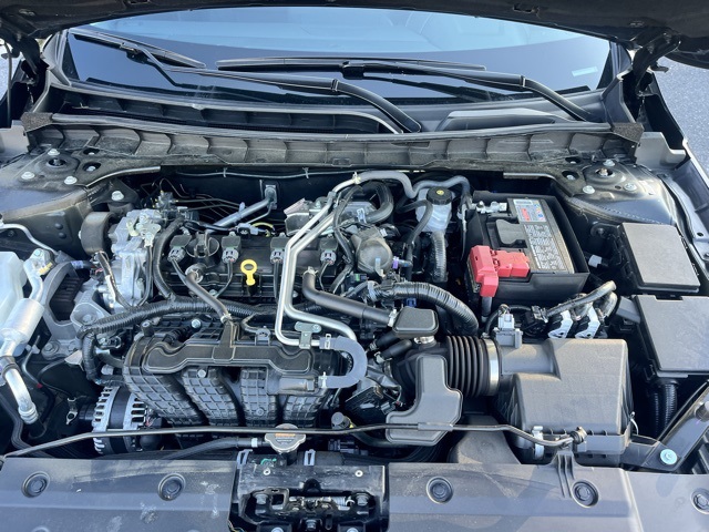 2024 Nissan Altima 2.5 SR photo 11