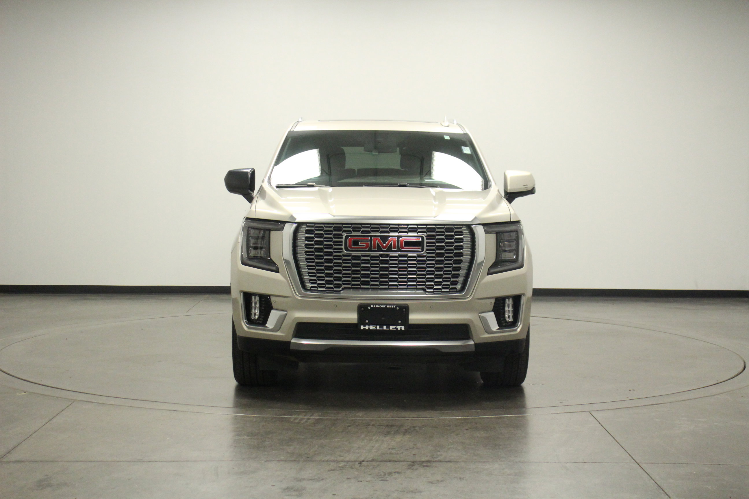 2022 Gmc Yukon Denali photo 2