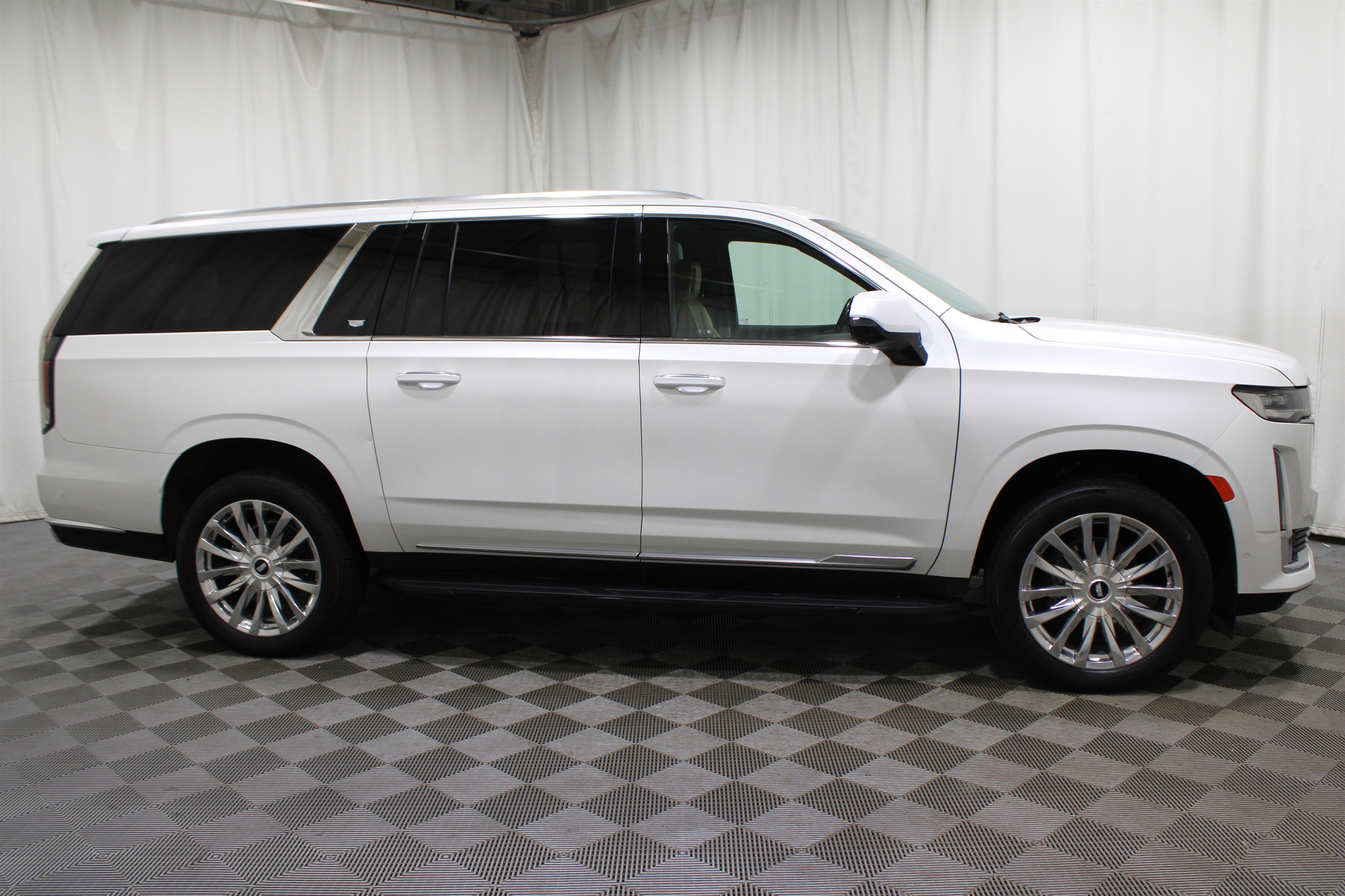 2023 Cadillac Escalade ESV Premium Luxury photo 31