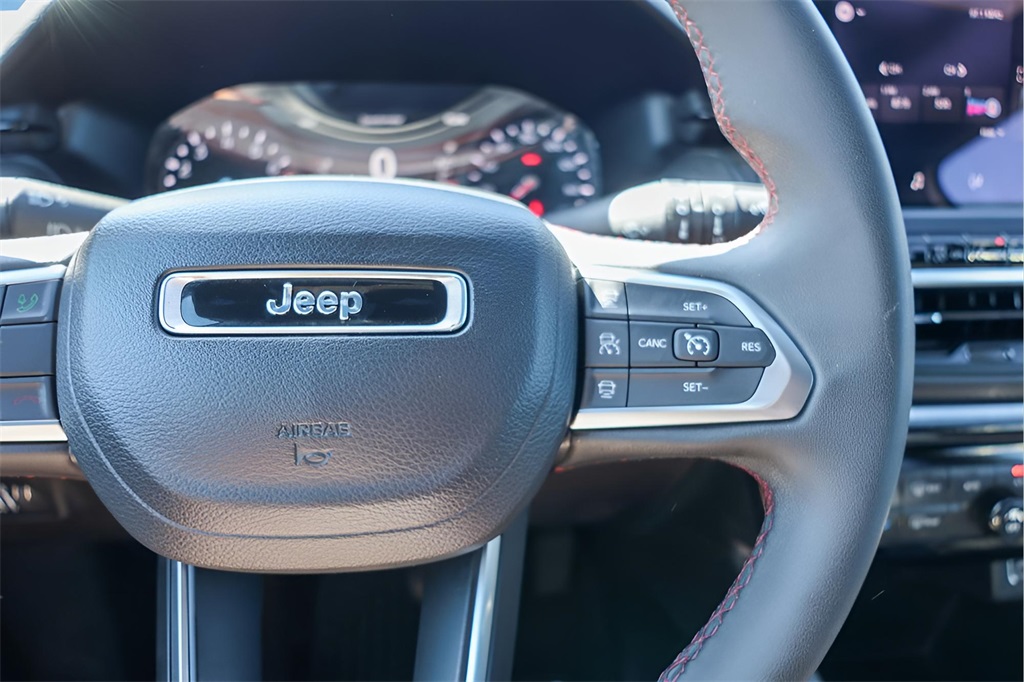 2024 Jeep Compass Trailhawk photo 12