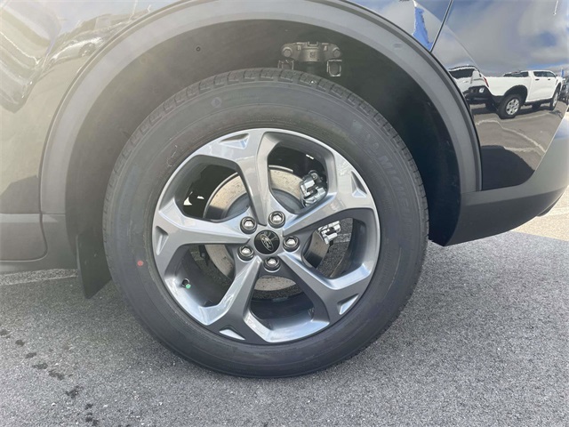 2026 Ford Escape ST-Line photo 3