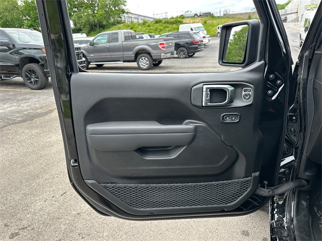 2025 Jeep Gladiator Sport S photo 30