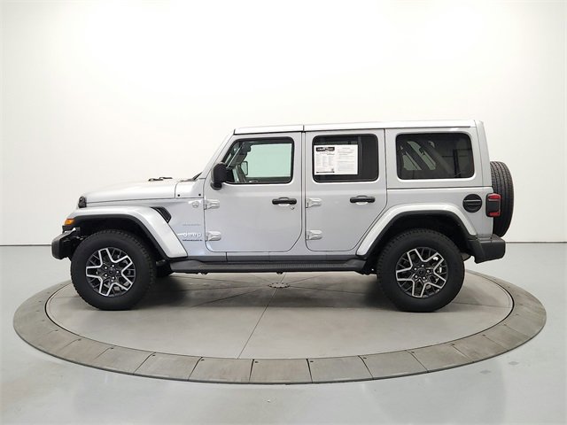 2024 Jeep Wrangler Sahara photo 4
