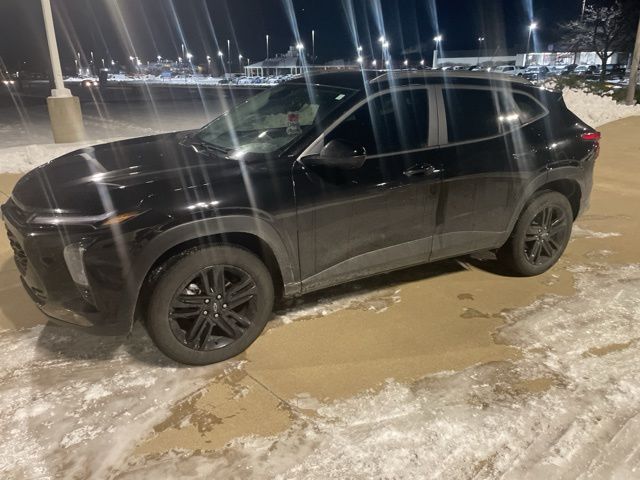 2025 Chevrolet Trax Activ's photo