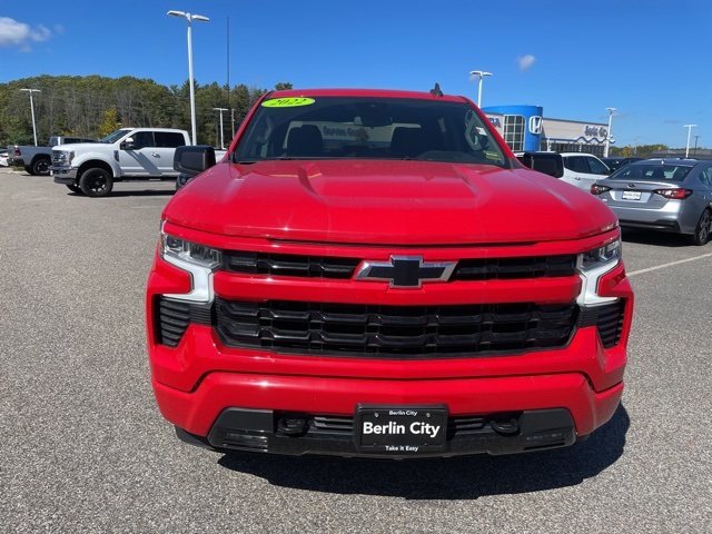 2022 Chevrolet Silverado 1500 RST photo 2