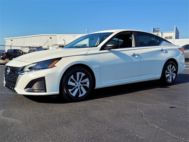 2025 Nissan Altima 2.5 S photo 7