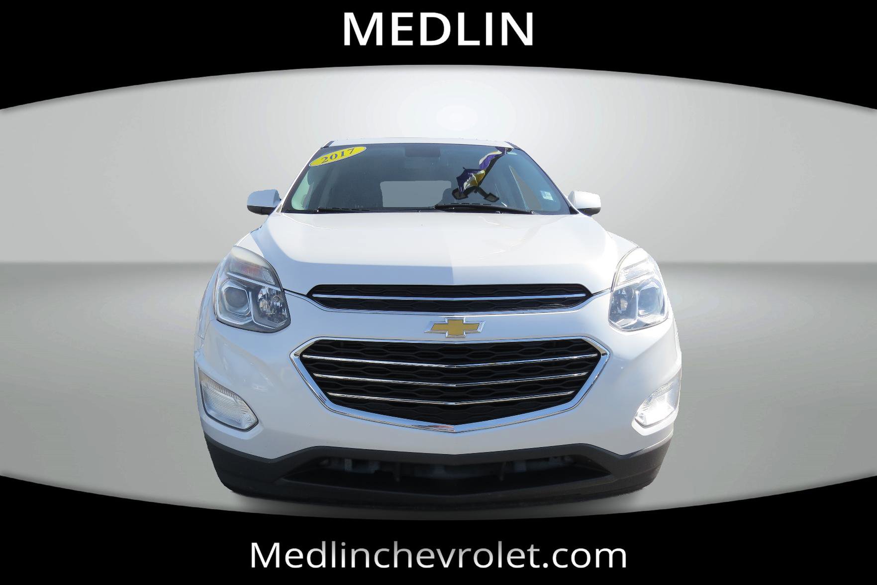 2017 Chevrolet Equinox LT photo 3