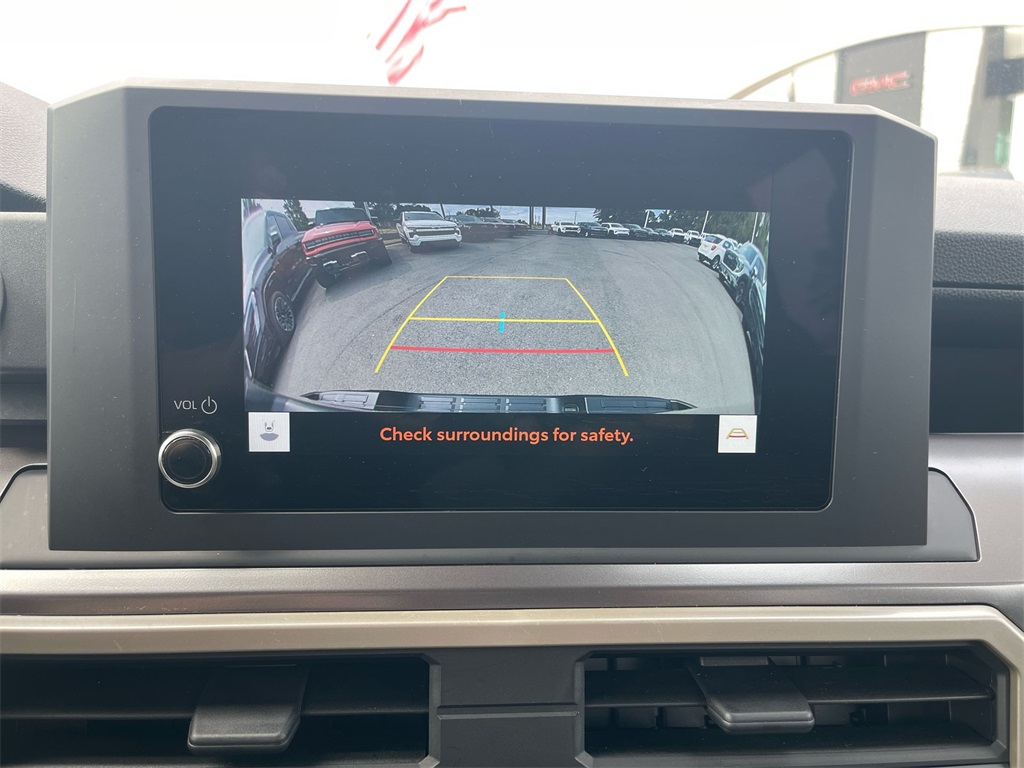 2025 Toyota Tacoma TRD Sport photo 16
