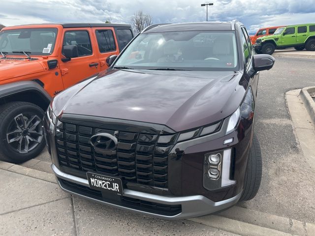 2024 Hyundai Palisade Limited photo 2