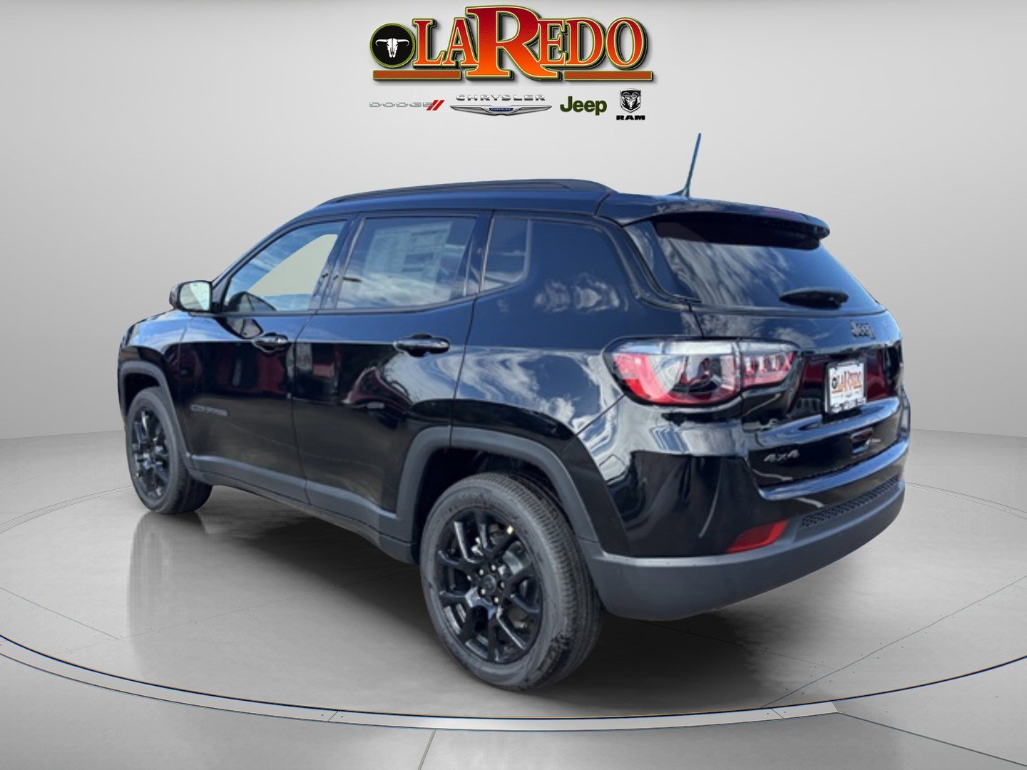 2026 Jeep Compass Latitude Altitude photo 3