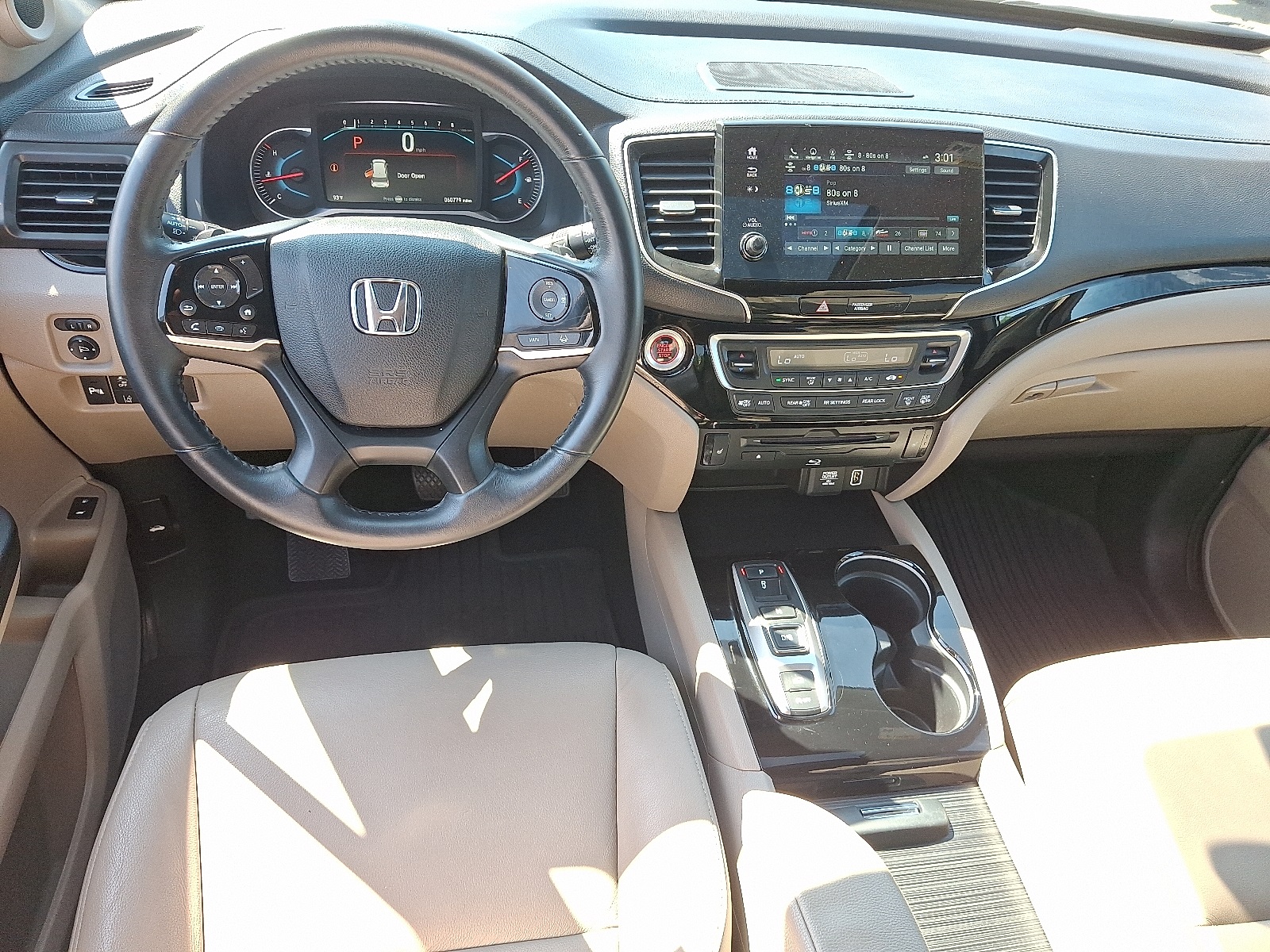 2022 Honda Pilot Touring photo 14
