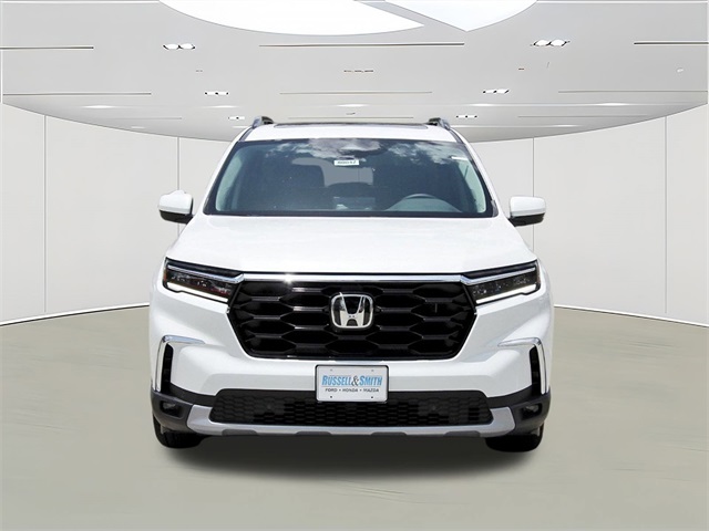 2025 Honda Pilot Touring photo 2
