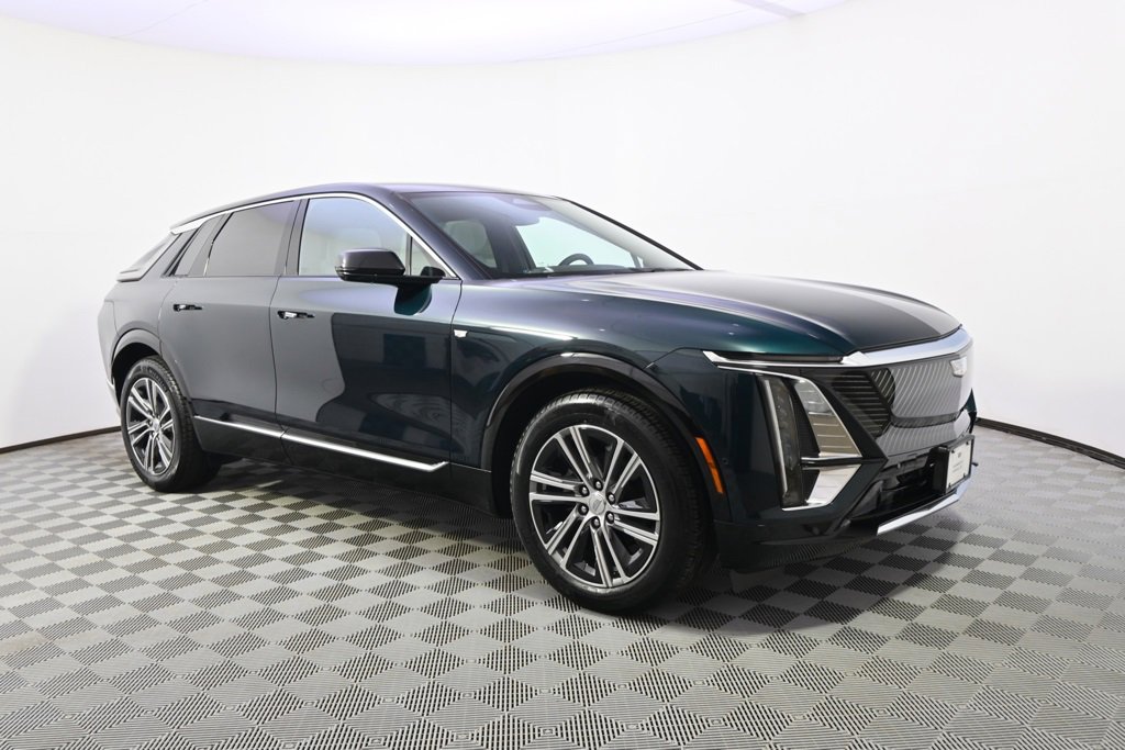 2025 Cadillac Lyriq Luxury photo 7