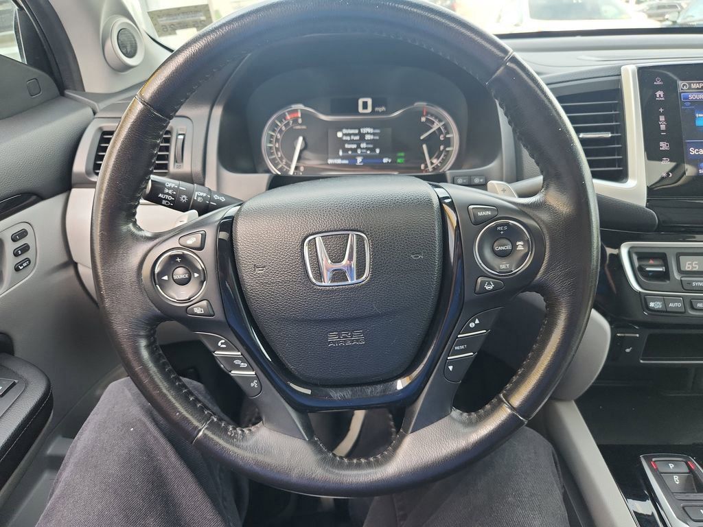 2020 Honda Ridgeline RTL-E photo 11