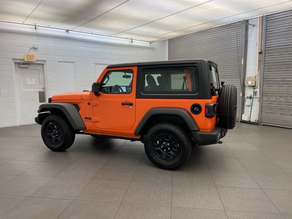 2025 Jeep Wrangler Sport photo 3