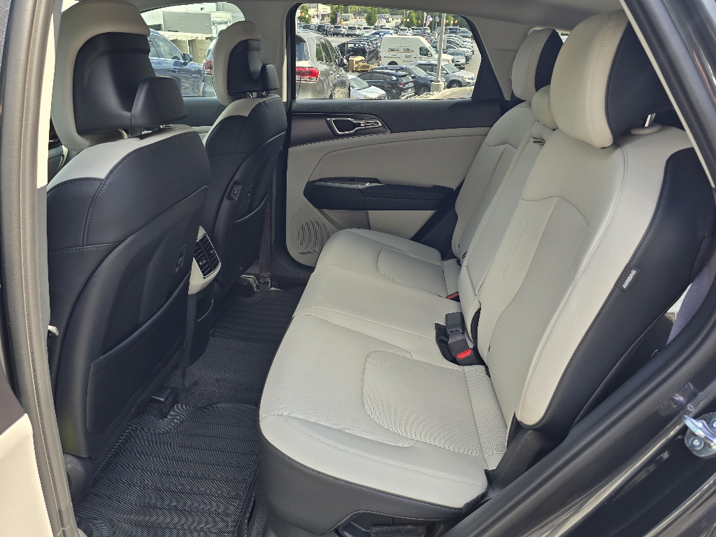 2026 Kia Sportage Hybrid EX photo 4