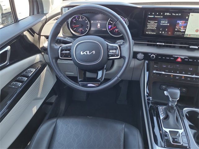 2024 Kia Carnival EX photo 10