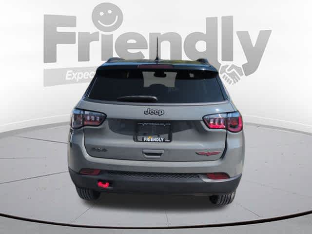 2022 Jeep Compass Trailhawk photo 6