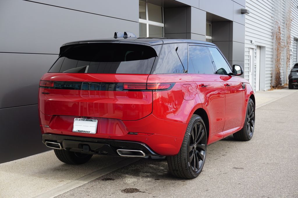 2025 Land Rover Range Rover Sport SE photo 2
