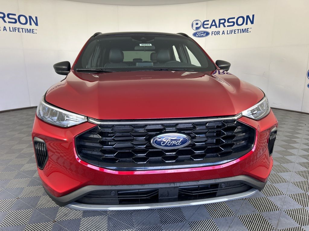 2025 Ford Escape ST-Line photo 2