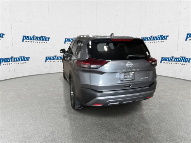 2023 Nissan Rogue SL photo 9