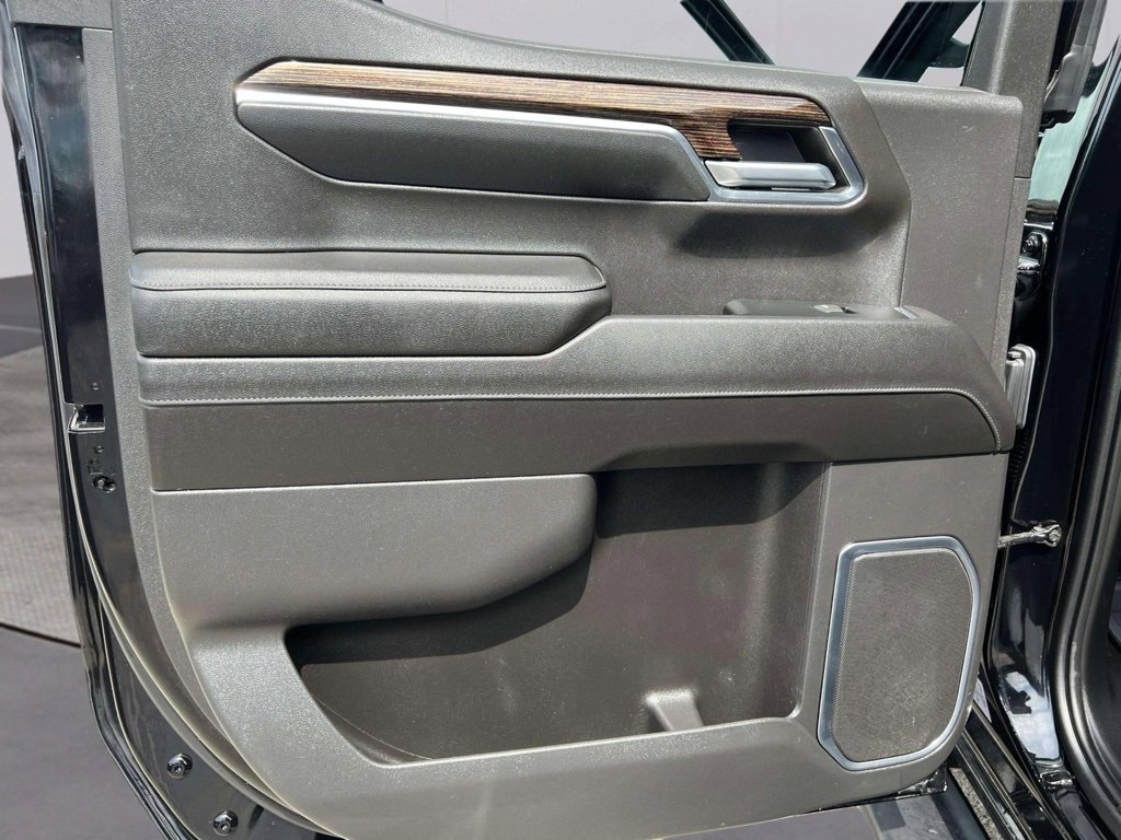 2023 Gmc Sierra Elevation photo 21