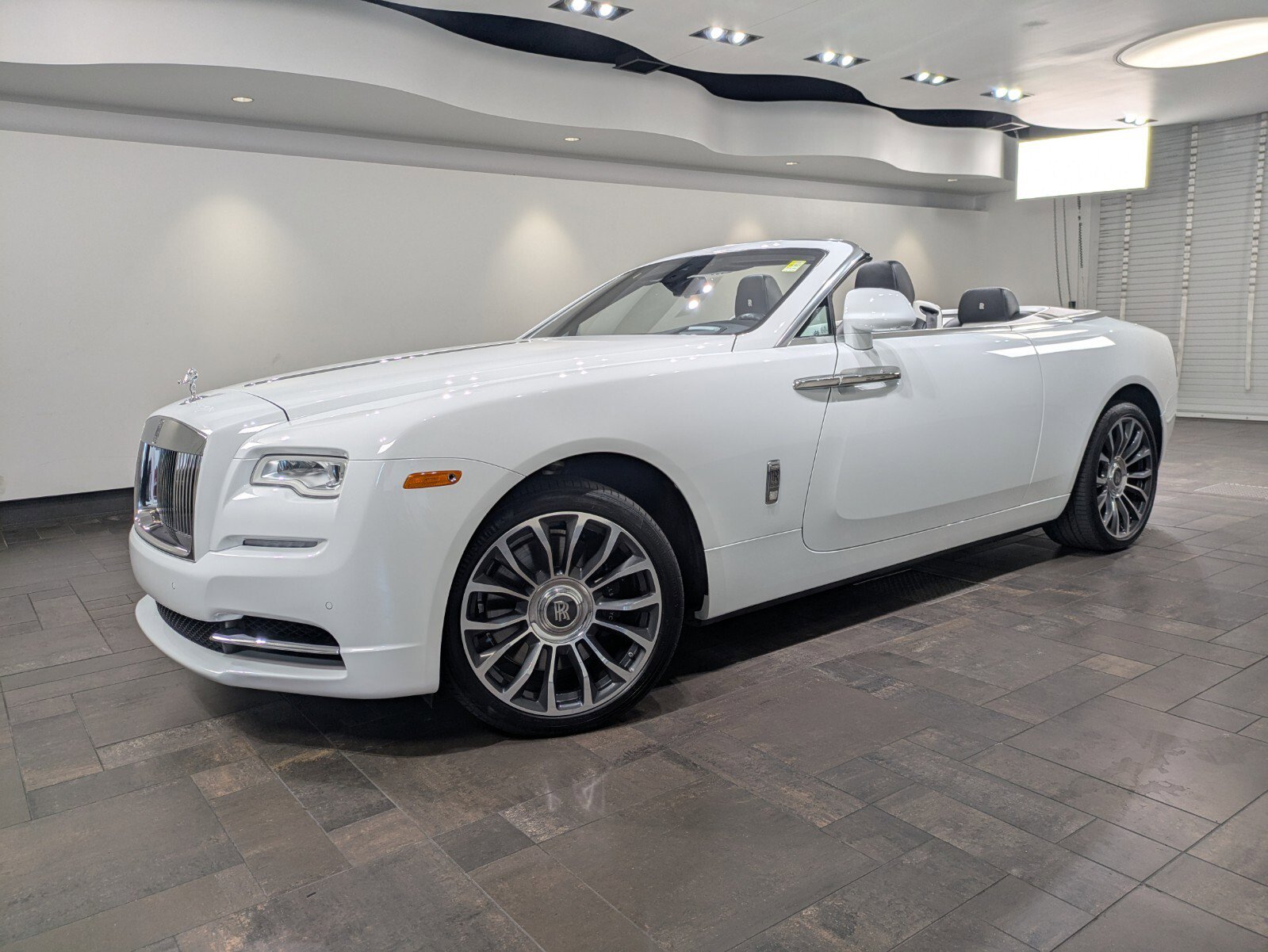 2018 Rolls-Royce Dawn